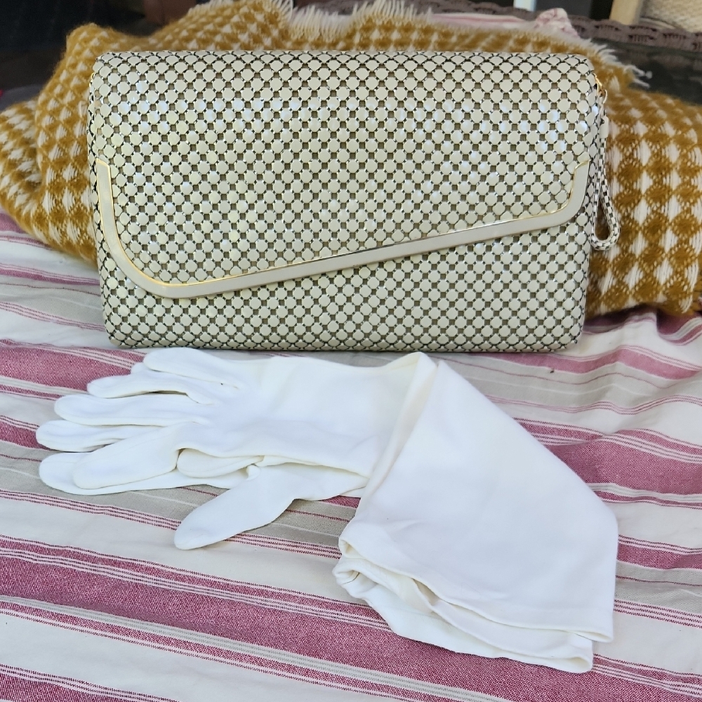 Metal Mesh Cream Clutch  Purse handbag with gloves Vintage